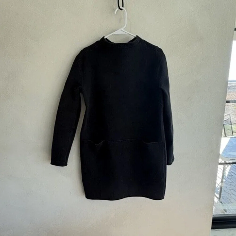 lululemon dress long sleeve w/ detachable contouring fit with a scooped neckline. lululemon athletica | Dresses |